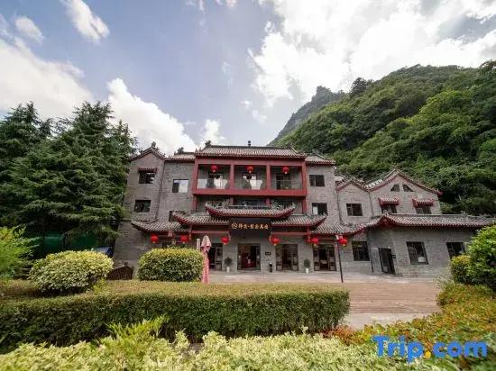 Qiongtai Hotel
