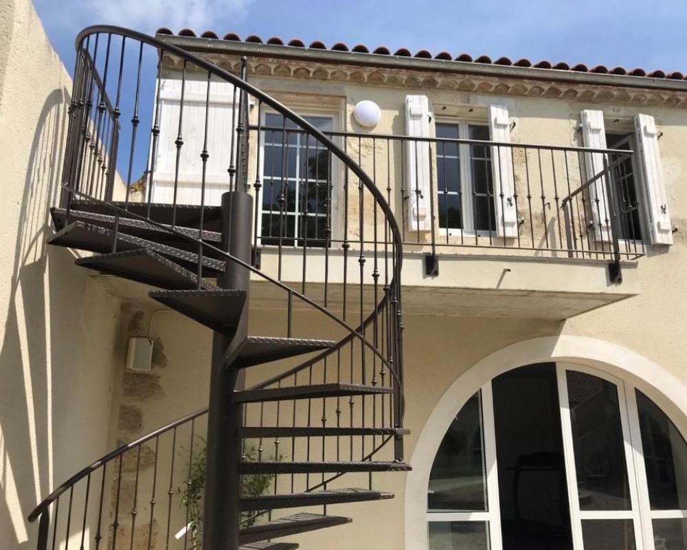 Le Continental Hotel