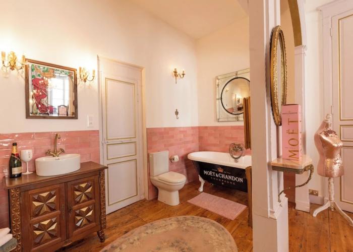Champagne House