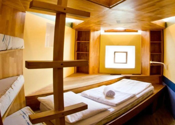 Hostel Javni Zavod Mekinjski Samostan