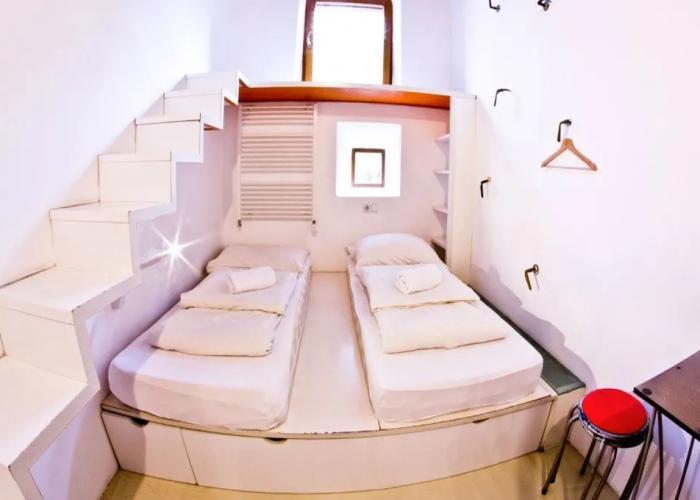 Hostel Javni Zavod Mekinjski Samostan