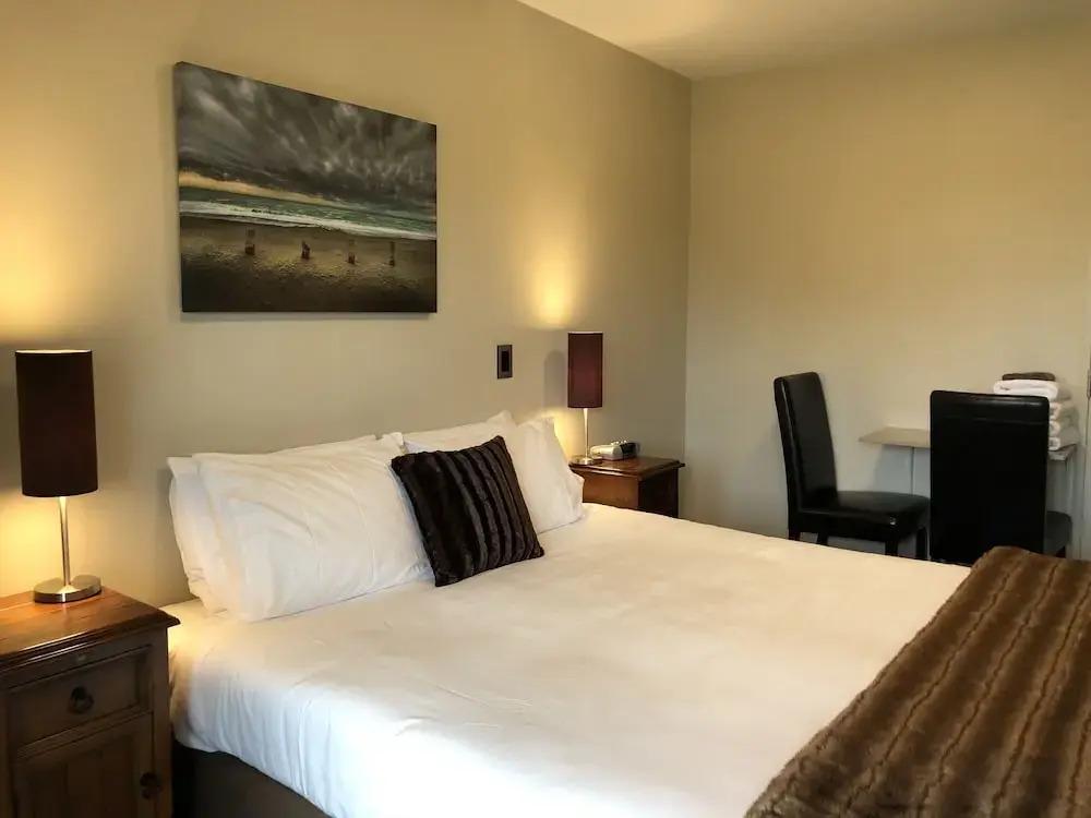 Lake Brunner Longhouse