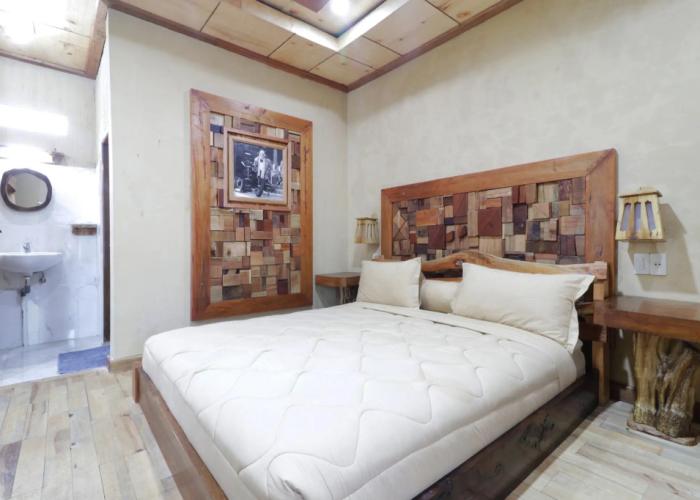 Alloyna Country Cottage