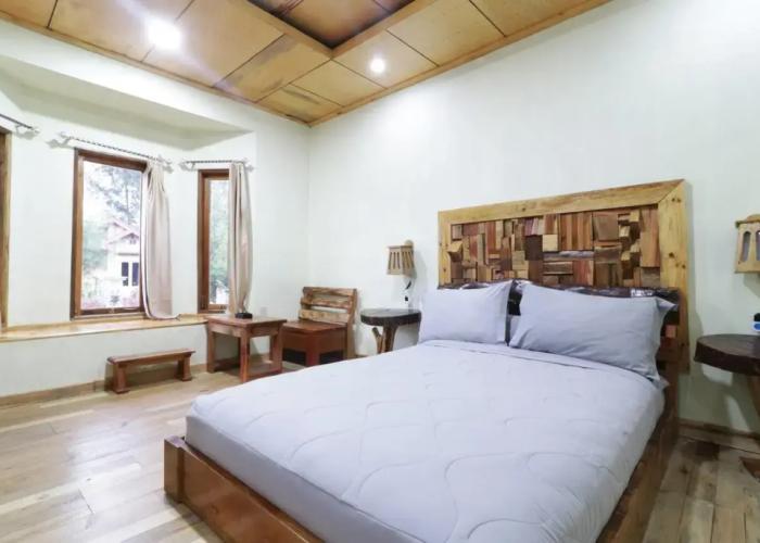 Alloyna Country Cottage
