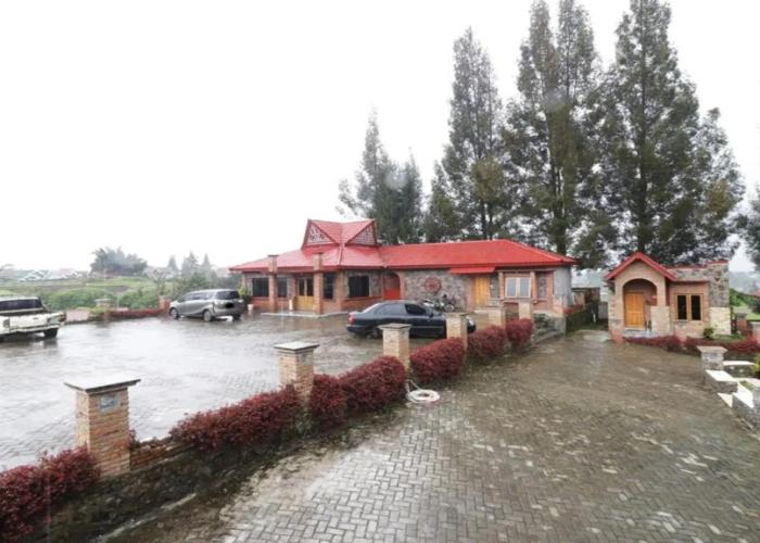Alloyna Country Cottage