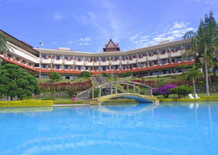 Sinabung Hills Resort