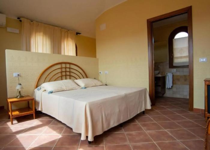 S'ena Hotel