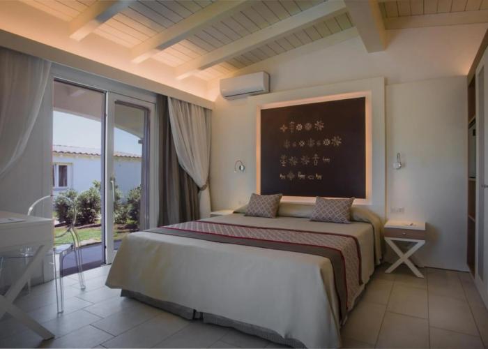 Limone Beach Resort