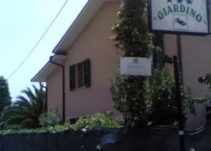 Bed & Breakfast Giardino Agritourist