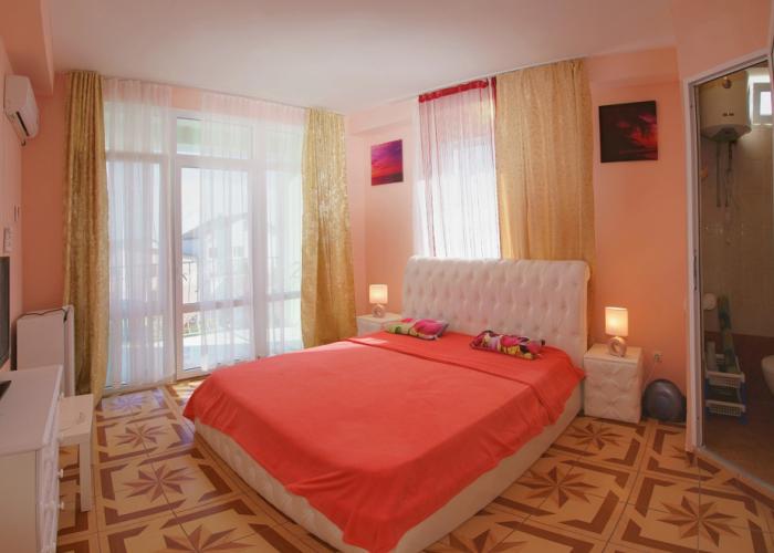 Sed'moj Sektor Guest House