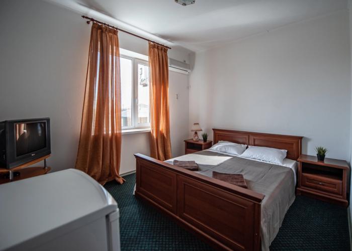 Elit Hotel