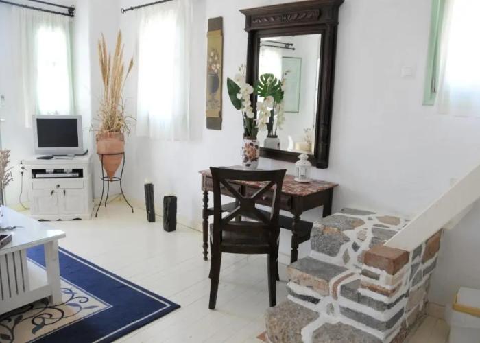 Tholaria Boutique Hotel