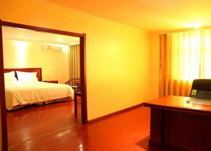 GreenTree Inn Heze Development Zone Guangzhou Road Yuehua Express Hotel