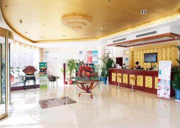 GreenTree Inn Heze Railway Station Hotel