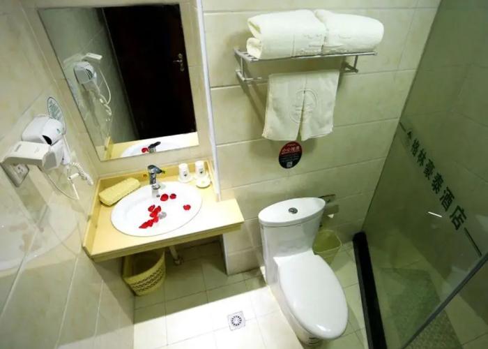 GreenTree Inn Shandong Yuncheng Ximen Street Songjiang Kung Fu School Business Hotel