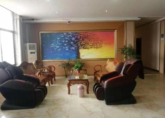 Jiayi Hotel (Heze Dingtao Bus Station)