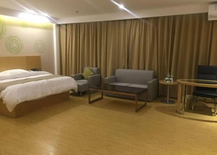 GreenTree Inn (Shanxian Huxi South Road store)