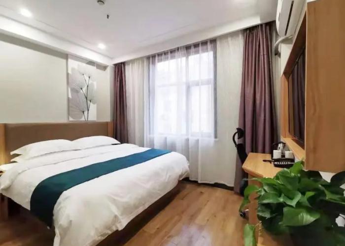 GreenTree Inn Express Shandong Dezhou Lingcheng District Fuxing Street Bus Station.