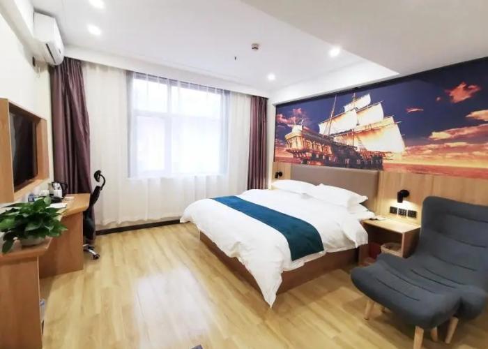 GreenTree Inn Express Shandong Dezhou Lingcheng District Fuxing Street Bus Station.