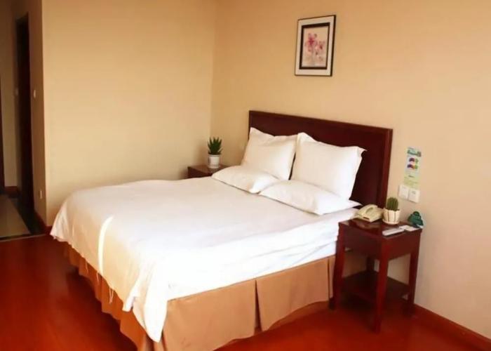 GreenTree Inn Liaocheng Chiping East Huixin Road Business Hotel