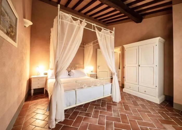 Residence con piscina a Monteverdi