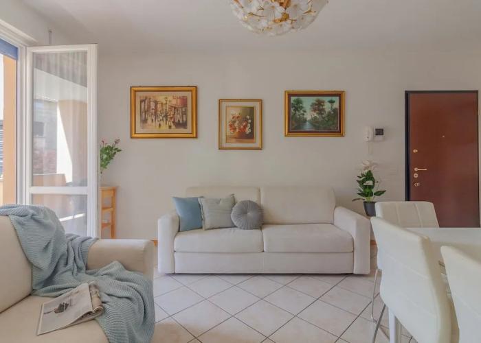 Sunflowers Home in Mandello del Lario