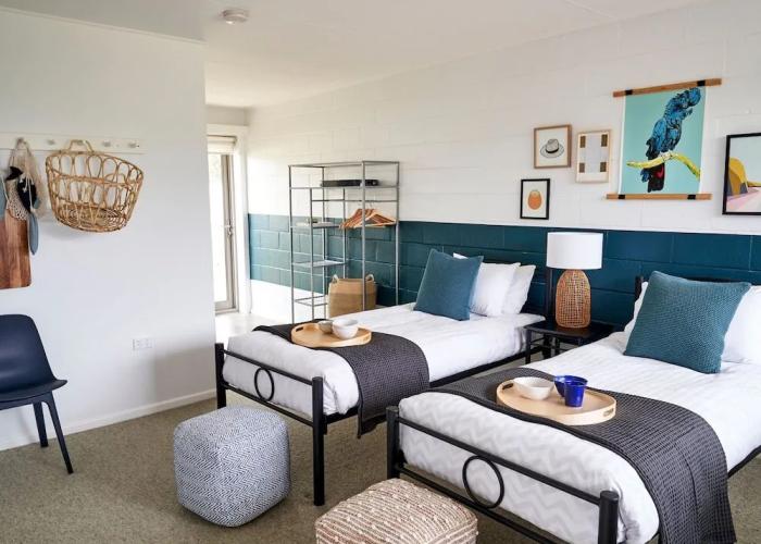 Peterborough House & Motel