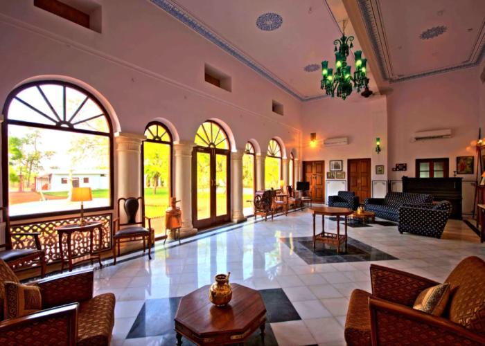 Bijay Niwas Palace 14 Kms from Rampura Agucha