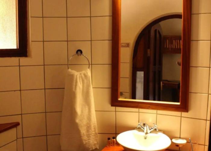 Hobatere Lodge