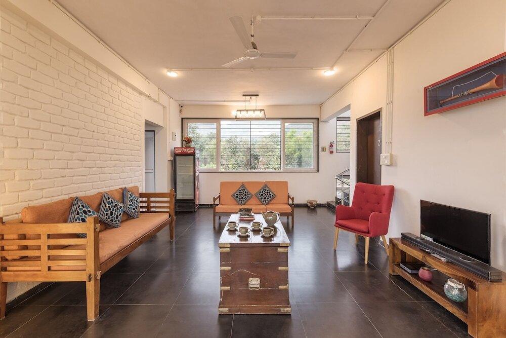 CosmicStays Afita Mohari-Solar Powered Lakehouse