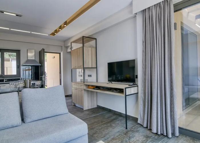 Serenity Suites Sea View 4