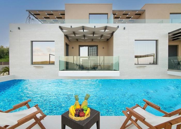 Serenity Suites Sea View 3