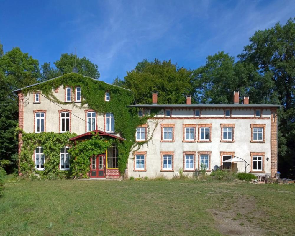 Apartment in the Alt Krassow Manor House