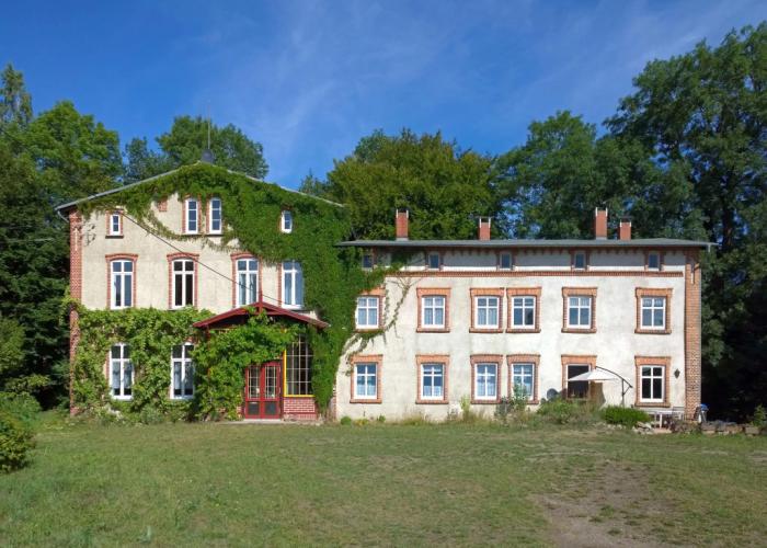 Apartment in the Alt Krassow Manor House