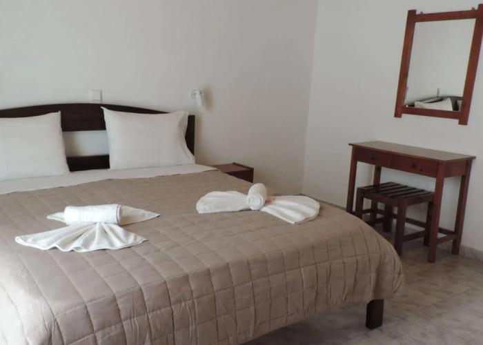 Madares Hotel