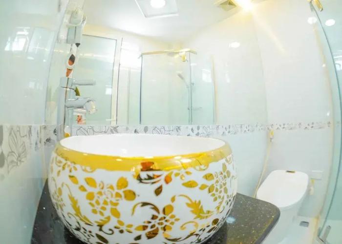 Hai Van Luxury Hotel