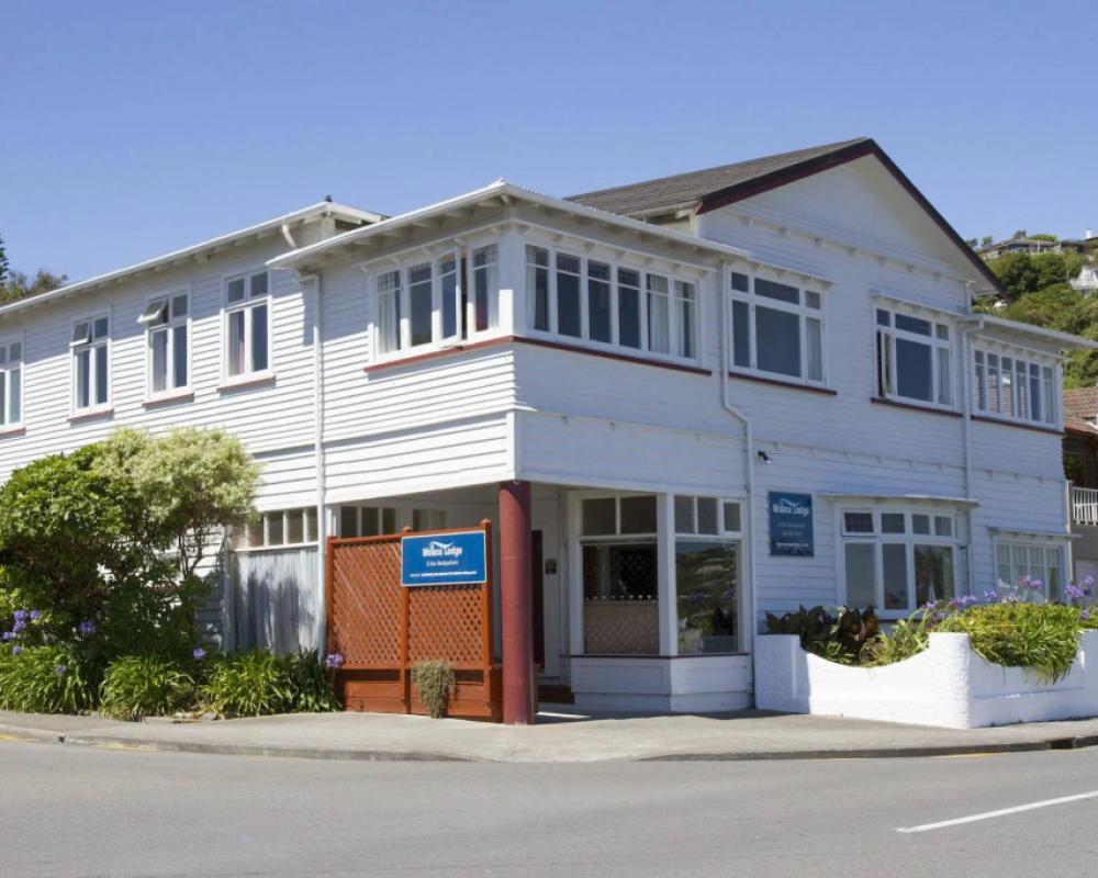 Moana Lodge - Hostel