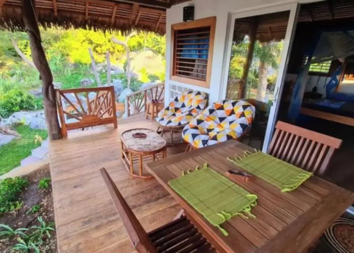 Coconut Lodge