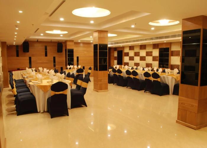 Glades Hotel