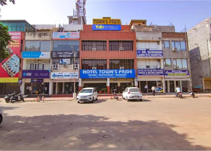 Fabhotel Town Pride