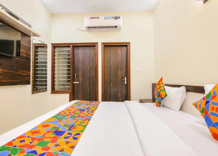Fabhotel Moon Trip