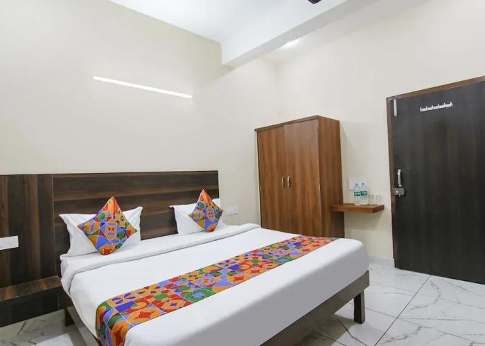 Fabhotel Gg Residency