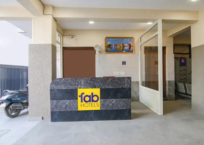 Fabhotel Gg Residency
