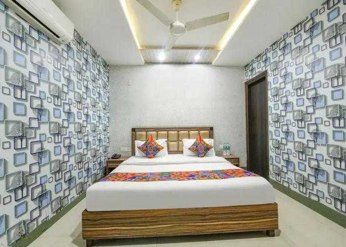 Fabhotel Ess Pee Grand