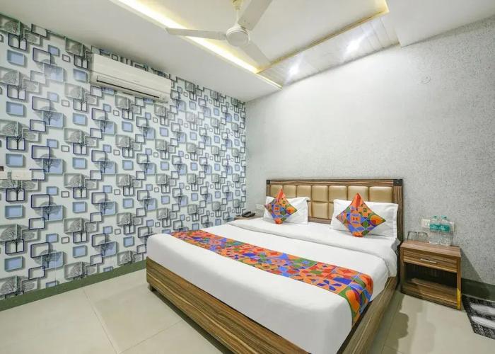 Fabhotel Ess Pee Grand