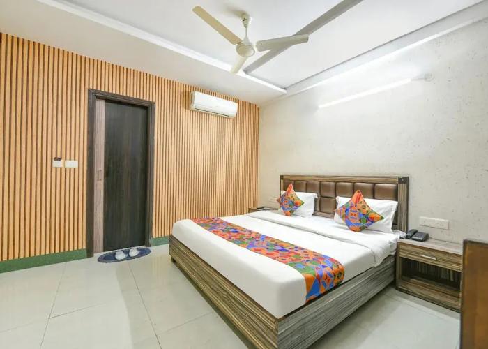 Fabhotel Ess Pee Grand