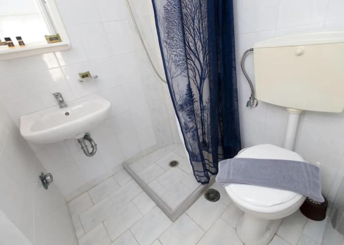 Kontogoni Rooms