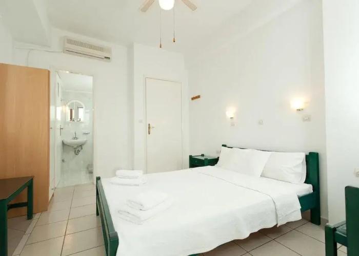 Kontogoni Rooms