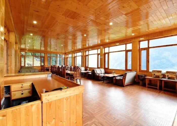 Hotel Rishi Palace
