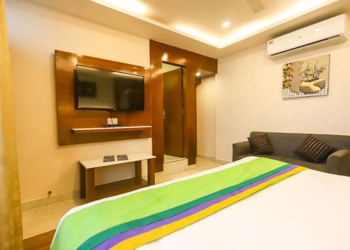 Lavish Inn